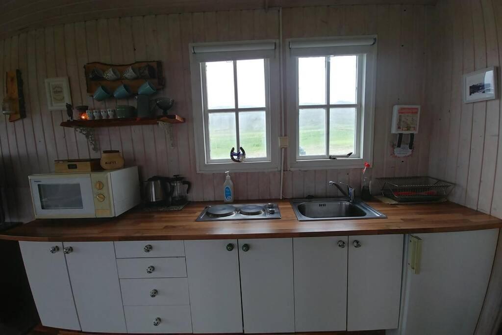 Cosy Cottage-Alfabakki-With Hot Tub Stori-Bakki Dış mekan fotoğraf